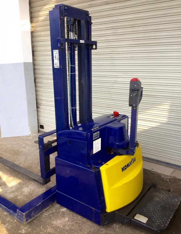 Xe nâng tay Komatsu Xe nâng tay Komatsu